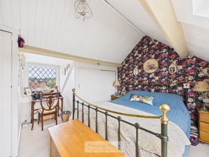 Photo 21- click for photo gallery